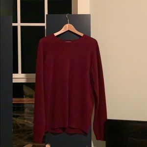 Maroon Uniqlo sweater